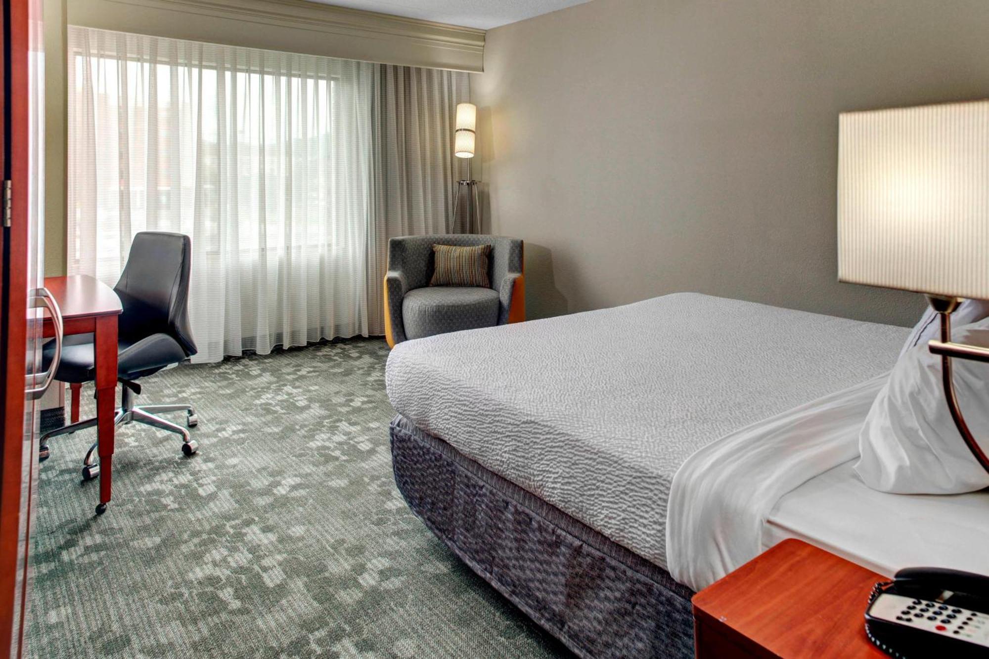 Hotel Courtyard By Marriott Anniston Oxford Extérieur photo